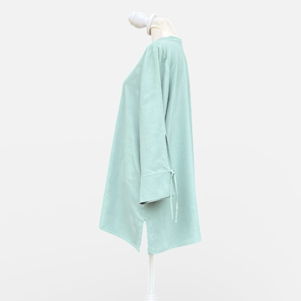 Eileen Fisher Fuji Silk 3/4-Sleeve Blouse in Elm Size Medium - Picture 3 of 9